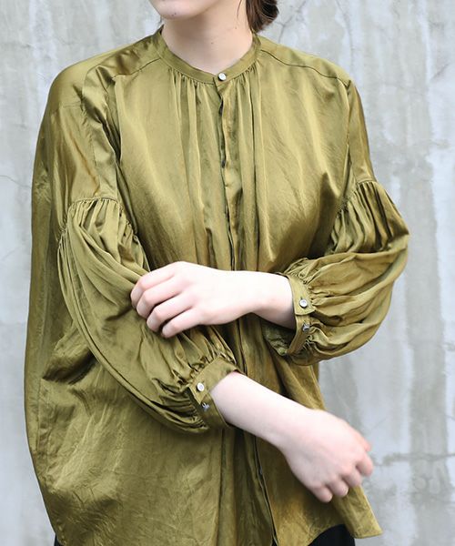 【期間限定　お値下げ❗️】スズキタカユキ puff-sleeve blouse suzuki takayuki スズキタカユキ puff-sleeve blouse [T001-12/bay leaf]