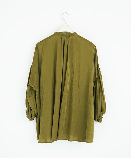 suzuki takayuki.スズキタカユキ.puff-sleeve blouse [A221-03/khaki/nude]