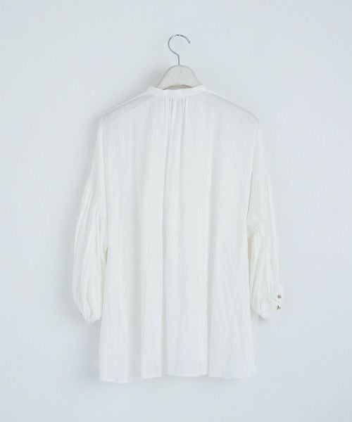 suzuki takayuki スズキタカユキ puff-sleeve blouse [A221-03/khaki/nude]