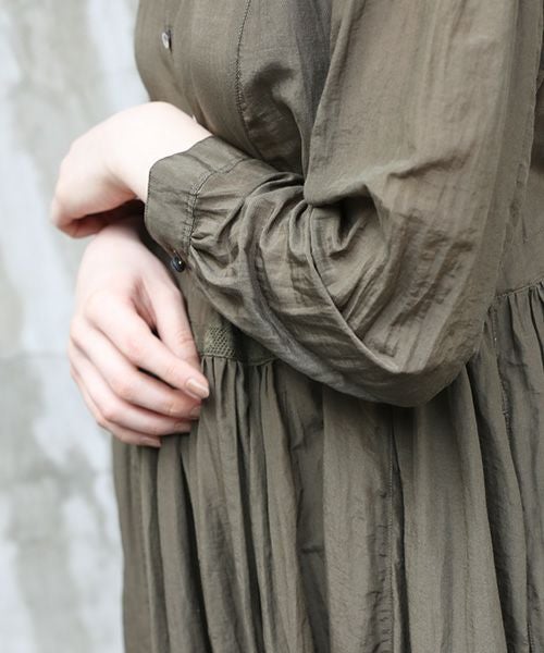 suzuki takayuki スズキタカユキ gathered dress [A221-16/khaki]