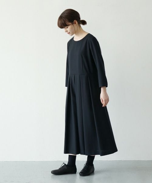 Mochi.モチ.tuck dress [ma21-op-02/black]
