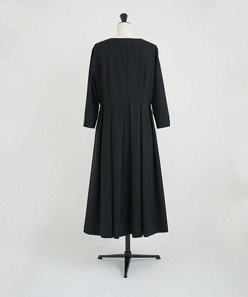 Mochi.モチ.tuck dress [ma21-op-02/black]