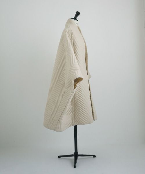 Mochi.モチ.cape coat [ma21-co-01/off white]