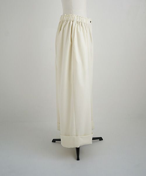 Mochi.モチ.cropped wide pants [ma21-pt-02/off white]