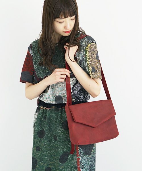 ohta.オオタ.burgundy letter bag [ac-20R7]