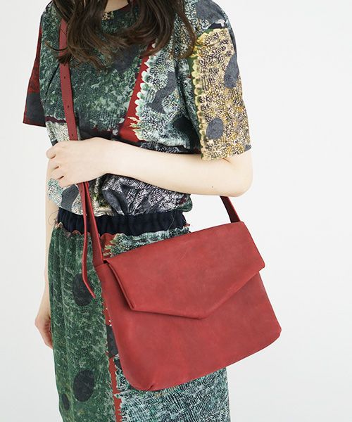 ohta.オオタ.burgundy letter bag [ac-20R7]