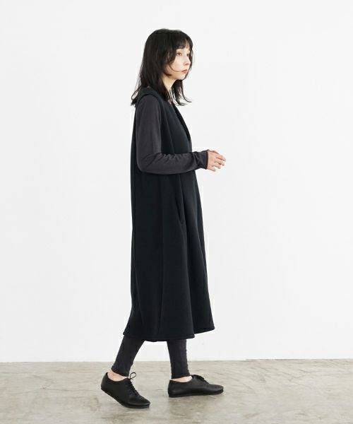 Mochi / home&miles.モチ / ホーム＆マイルズ.v-neck one piece [black]