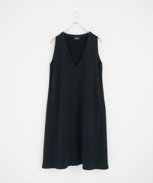 Mochi / home&miles.モチ / ホーム＆マイルズ.v-neck one piece [black]
