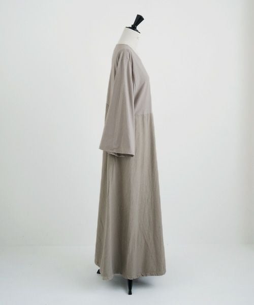 Mochi / home&miles.モチ / ホーム＆マイルズ.flare sleeve one piece [greige]