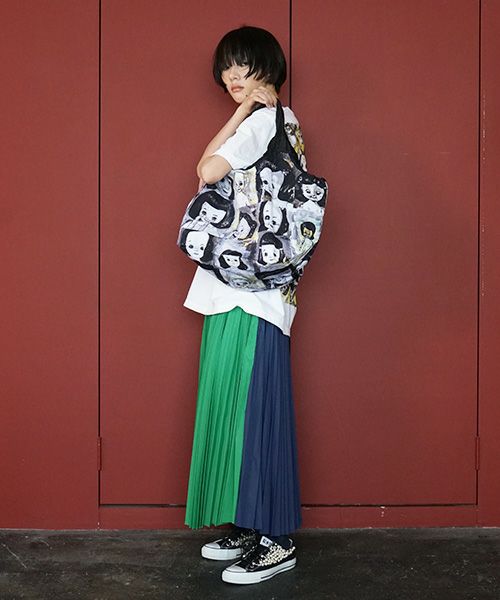 AHCAHCUM×TOO HAJIMU ナク女エコバッグ:i