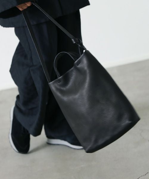 VU PRODUCT.ヴウプロダクト.vu-product-B08[BLACK].fold&toto bag