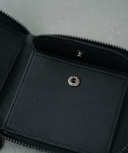 財布 ブラック VU product 美品　日本製　黒　本革 VU PRODUCT 鹿革スクエアジップウォレット ブラック｜軽くて柔らかい