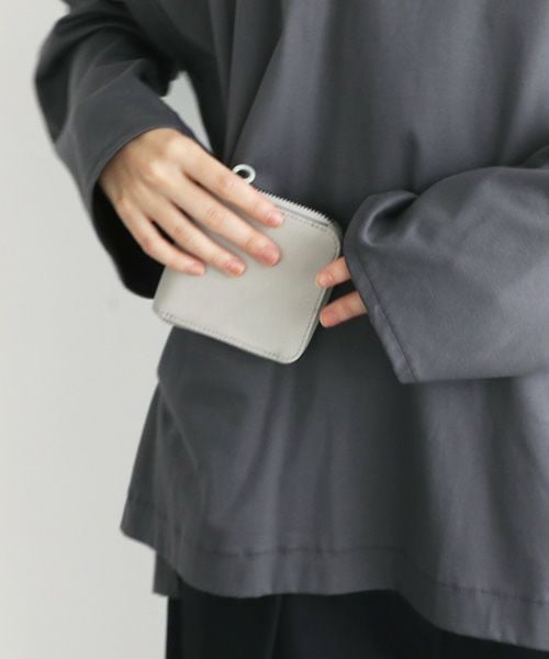 VU PRODUCT 鹿革スクエアジップウォレット｜軽くて柔らかいディア