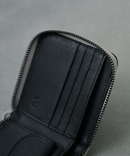 VUm PRODUCT B10 square zip wallet deer leather / green gray