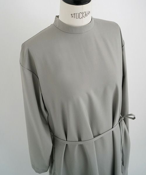 Mochi.モチ.high neck dress [mo-op-01-/green grey]