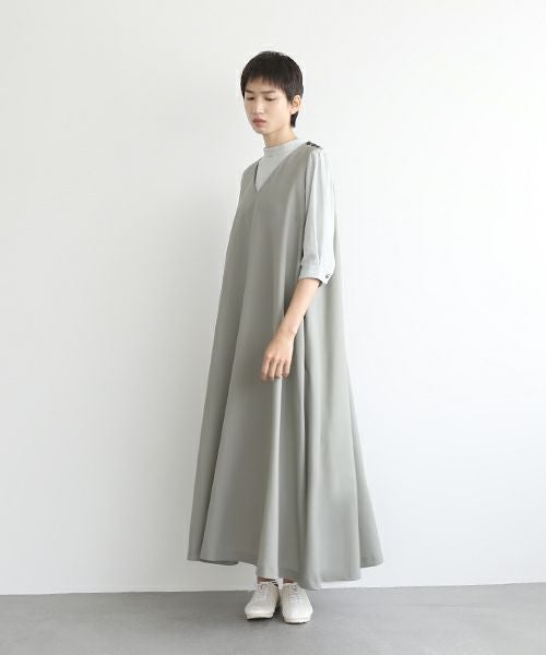 Mochi モチ v-neck dress [mo-op-02-/green grey]