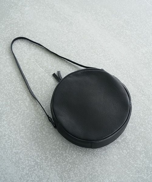 Mochi.モチ.circle shoulder bag [ma-pro-10-/black]