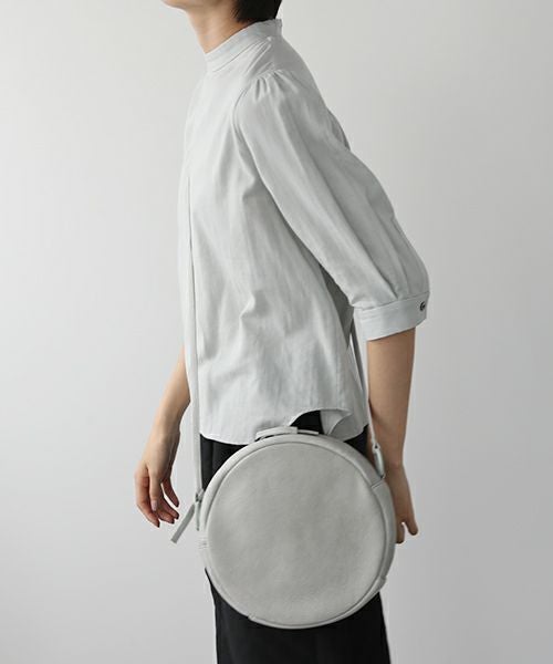 Mochi.モチ.circle shoulder bag [ma-pro-10-/grey green・]