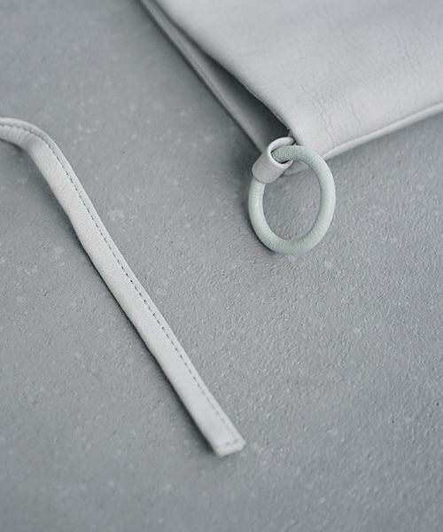 Mochi.モチ.horizontal bag [ma-pro-11/grey green]