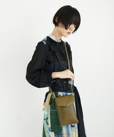 ohta.オオタ.olive slim letter bag [ac-21O1]