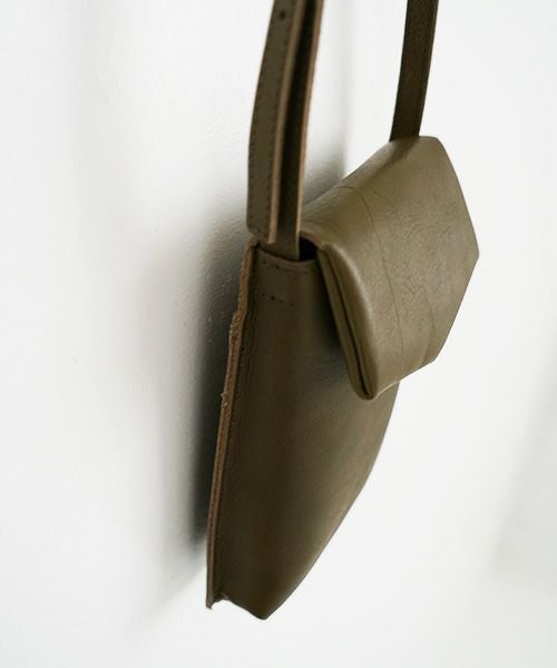 ohta.オオタ.olive slim letter bag [ac-21O1]