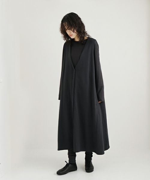 Mochi / home&miles.モチ / ホーム＆マイルズ.v-neck button one piece [sumi/・2]