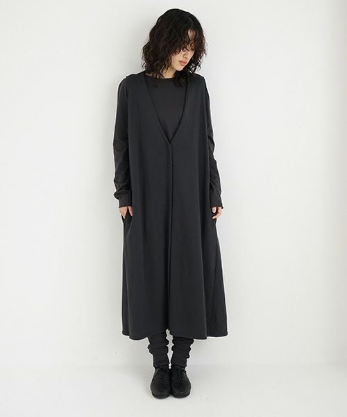 Mochi / home&miles.モチ / ホーム＆マイルズ.v-neck button one piece [sumi/・2]