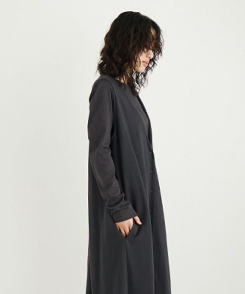 Mochi / home&miles.モチ / ホーム＆マイルズ.v-neck button one piece [sumi/・2]