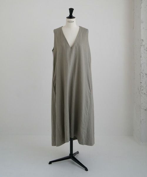 Mochi / home&miles.モチ / ホーム＆マイルズ.v-neck one piece [mud grey]
