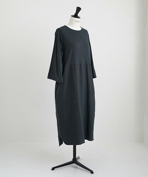 Mochi / home&miles.モチ / ホーム＆マイルズ.organic cotton ＆ linen layered one piece [sumi]