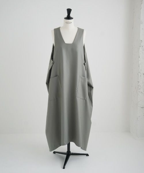 Mochi.モチ.square neck dress [ma22-op-02/green gray]