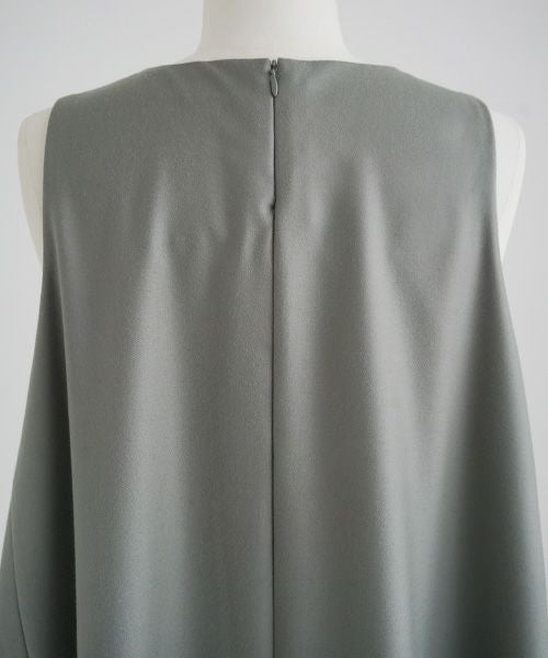 Mochi.モチ.square neck dress [ma22-op-02/green gray]