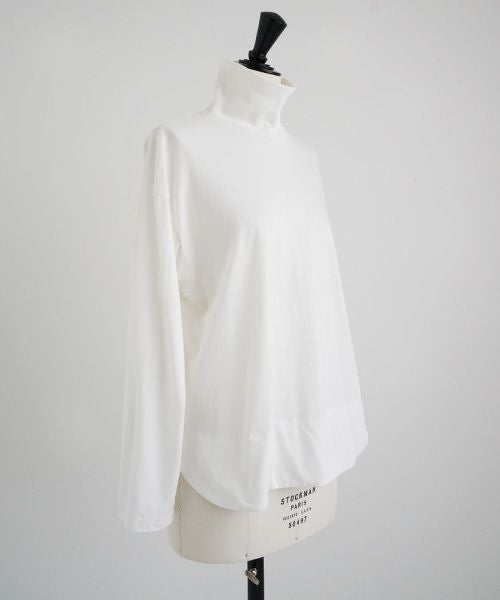 Mochi.モチ.side button top [ma22-b-02/white]