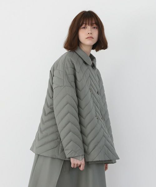 Mochi.モチ.quilted jacket [ma22-jk-02/green grey]