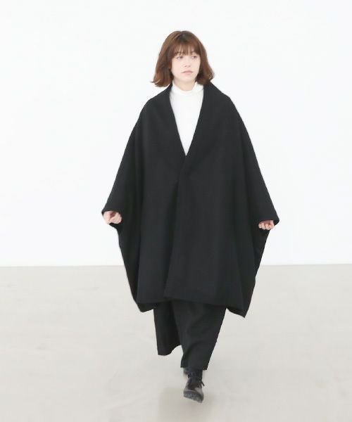 Mochi.モチ.cape coat [ma22-co-02/black・]