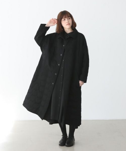 Mochi.モチ.stand fall collar coat (quilted). [ma22-co-03/quilted]