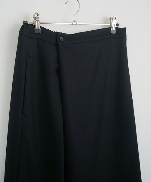 Mochi.モチ.asymmetry wide pants [ma22-pt-02/black/・1]
