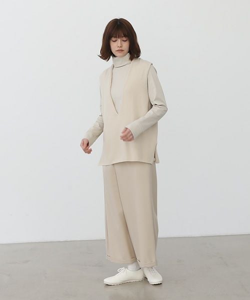 Mochi.モチ.asymmetry wide pants [ma22-pt-02/off beige]