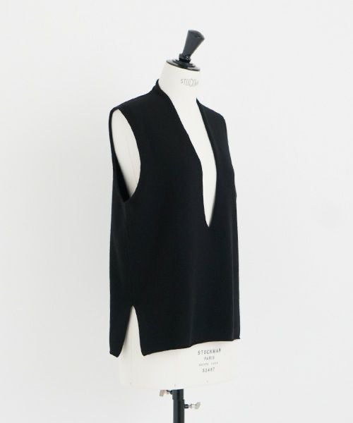 Mochi.モチ.cashmere v-neck vest [ma22-kn-01/black・sa]