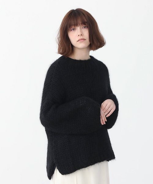 Mochi.モチ.hand knitted sweater [ma22-kn-04/black]