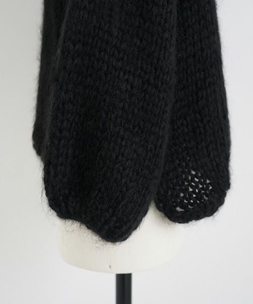 Mochi.モチ.hand knitted sweater [ma22-kn-04/black]