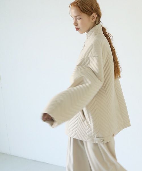 VU.ヴウ.zigzag stand collar bluson vu-a22-b12[OFF WHITE]_