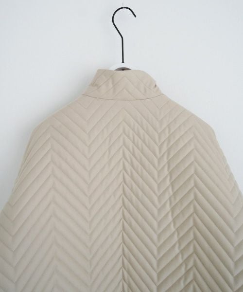 VU.ヴウ.zigzag stand collar bluson vu-a22-b12[OFF WHITE]_