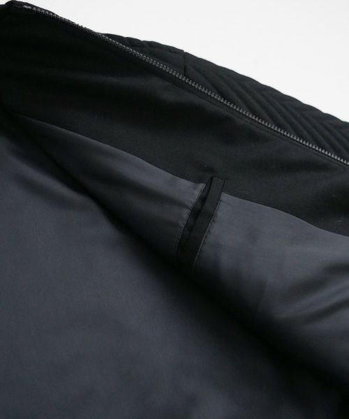 VU.ヴウ.zigzag stand collar bluson vu-a22-b12[BLACK]