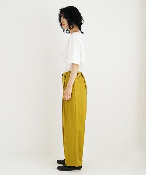 suzuki takayuki.スズキタカユキ.wide legged pants Ⅰ [A232-13-1/mustard]