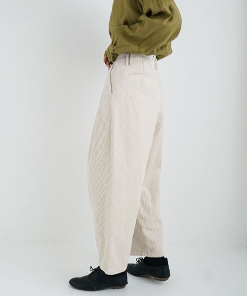 suzuki takayuki スズキタカユキ wide legged pants Ⅱ [A232-13-2/nude]