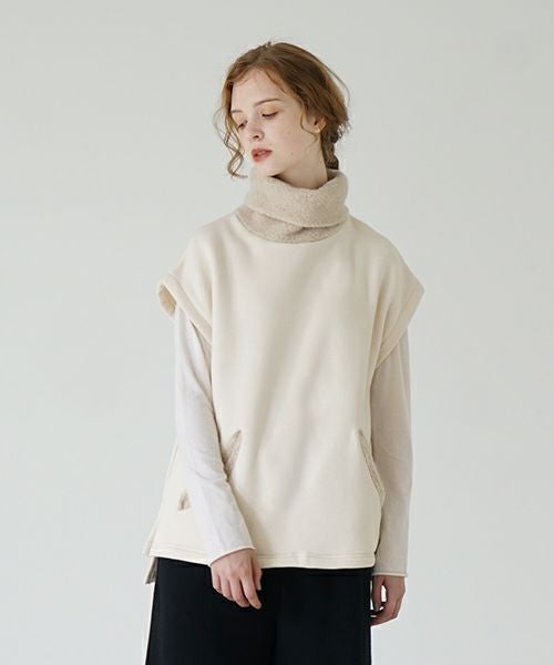 Mochi / home&miles.モチ / ホーム＆マイルズ.turtle neck vest [light beige]