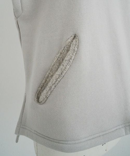 Mochi / home&miles.モチ / ホーム＆マイルズ.turtle neck vest [greige]