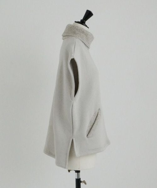 Mochi / home&miles.モチ / ホーム＆マイルズ.turtle neck vest [greige]