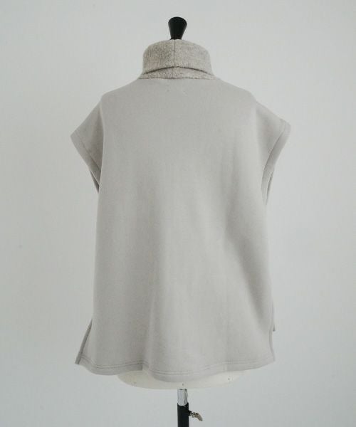 Mochi / home&miles.モチ / ホーム＆マイルズ.turtle neck vest [greige]